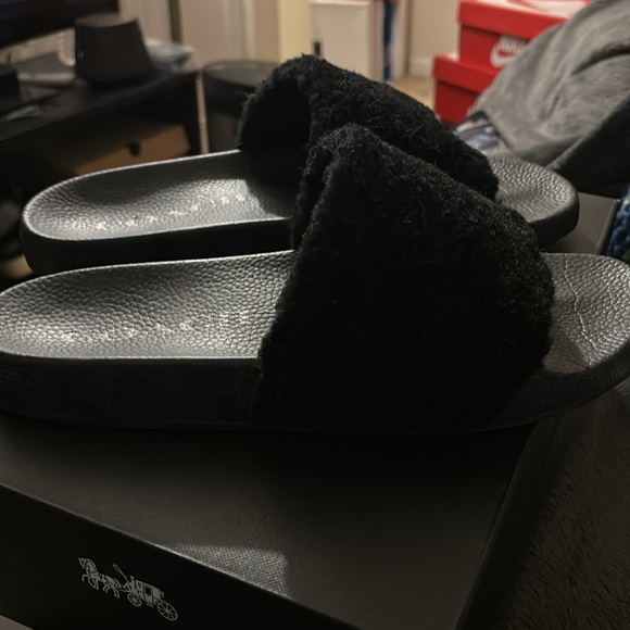 Coach Signature Pool Side Slides - Picture 2 of 5
